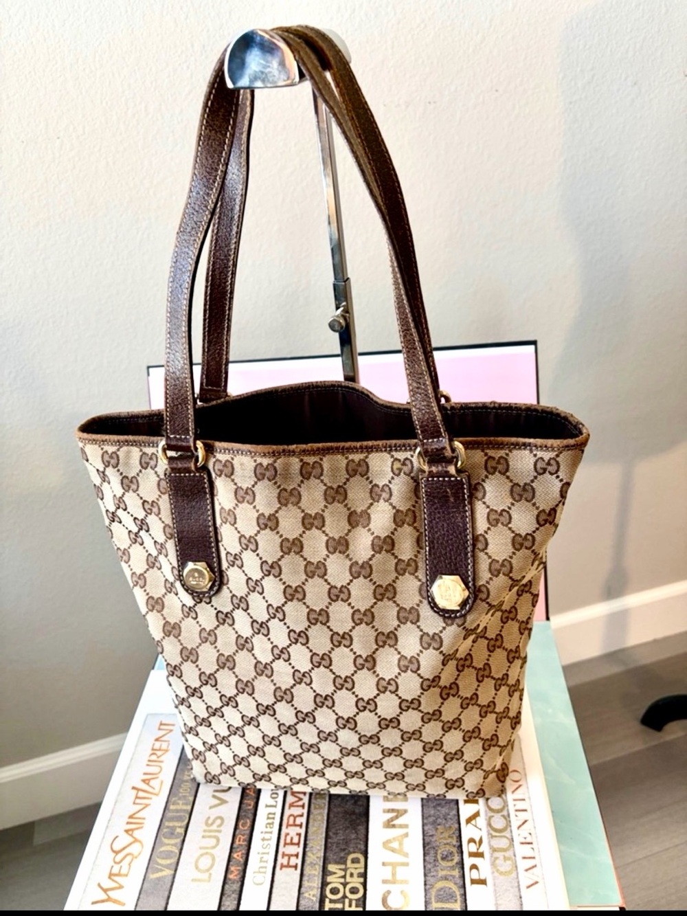 👜 Gucci GG Monogram Charmy Tote Bag Canvas & Leather Trim in Brown & Tan ✨
